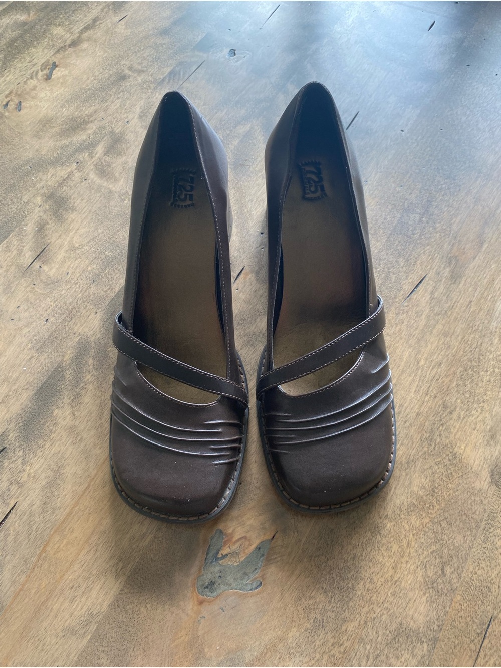 Brown Women's shoes